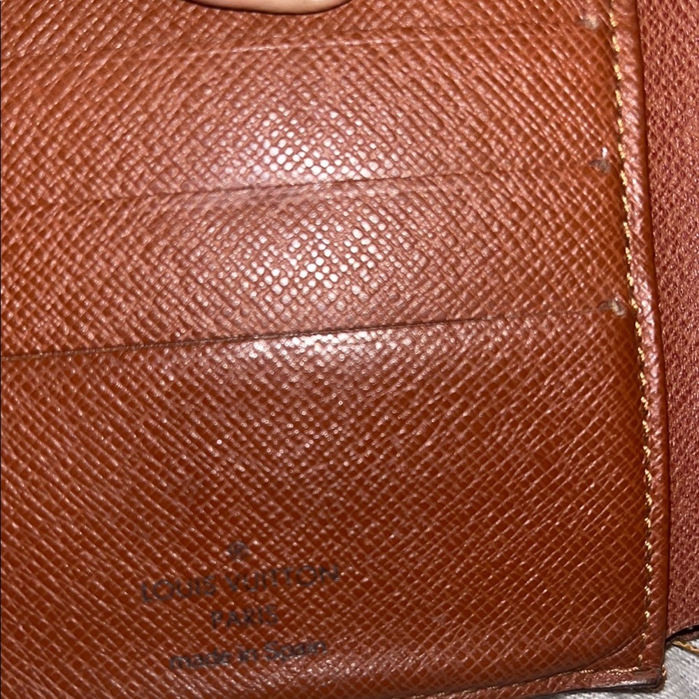 Authentic Louis Vuitton monogram men’s wallet